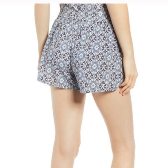 NWOT bishop and young drawstring printed shorts - Picture 3 of 8